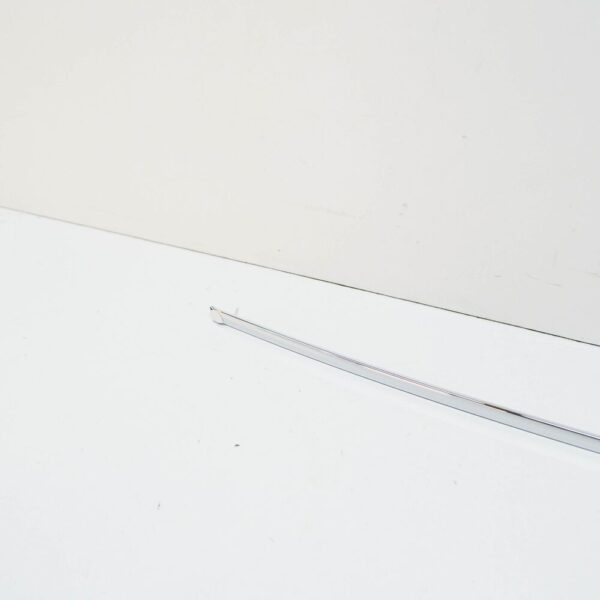 A2047200180 - New MB C W204 Front Left Door Lower Chrome Molding Trim A2047200180