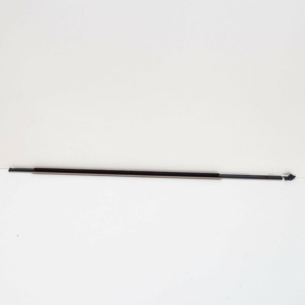 A2047251665 - NEW MB C W204 FRONT RIGHT DOOR WINDOW OUTSIDE SEALING RAIL A2047251665 OEM