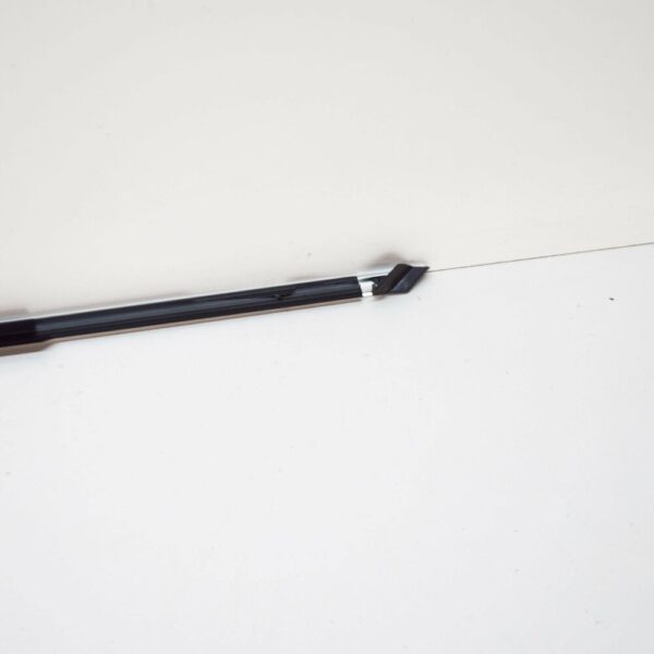A2047251665 - NEW MB C W204 FRONT RIGHT DOOR WINDOW OUTSIDE SEALING RAIL A2047251665 OEM