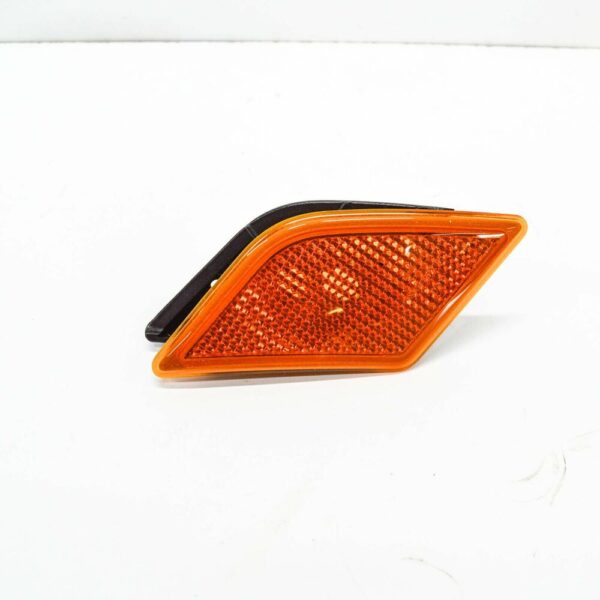 A2048200221 - NEW MB C-CLASS W204 FRONT BUMPER RIGHT MARKER LIGHT A2048200221 ORIGINAL