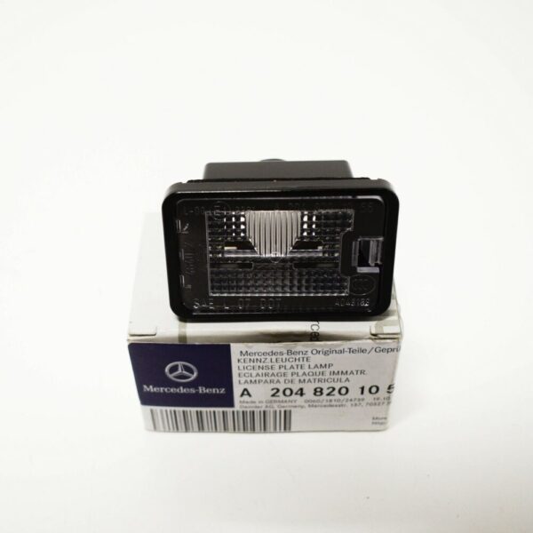 A2048201056 - NEW MERCEDES GLK-CLASS X204 LICENSE PLATE LIGHT A2048201056