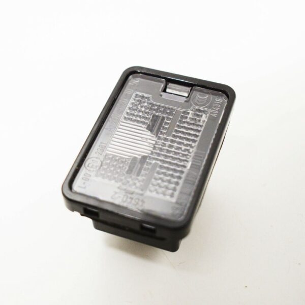 A2048201056 - NEW MERCEDES GLK-CLASS X204 LICENSE PLATE LIGHT A2048201056