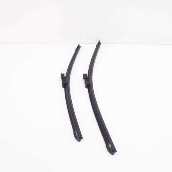 A2048201400 - NEW MERCEDES-BENZ GLK X204 FRONT WINDSHIELD WIPER BLADE LHD A2048201400 ORIGINAL