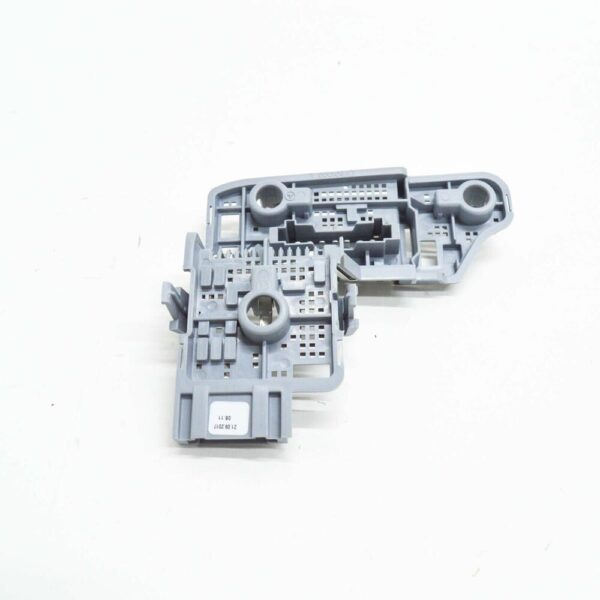 A2048202277 - NEW MB C W204 LEFT TAIL BULB LAMP SUPPORT CLIP A2048202277 ORIGINAL