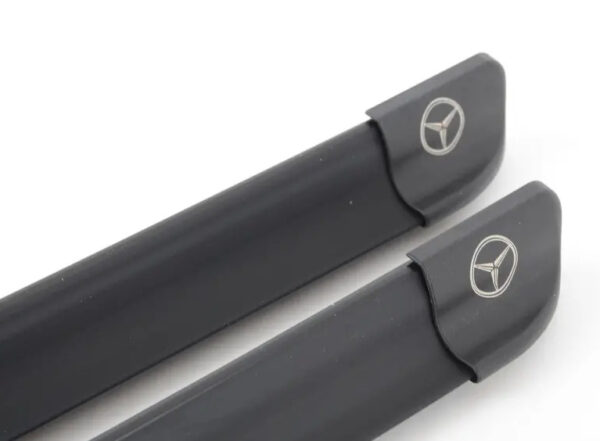 A2048203800 - NEW MB GLK X204 FRONT WINDSHIELD WIPER BLADES SET LHD A2048203800 OEM