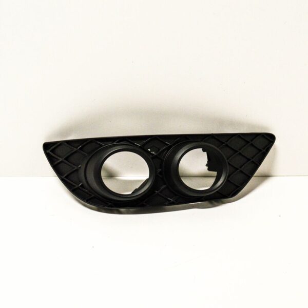 A2048801024 - MERCEDES-BENZ C-CLASS W204 Front Left Bumper Cover A2048801024 New Genuine