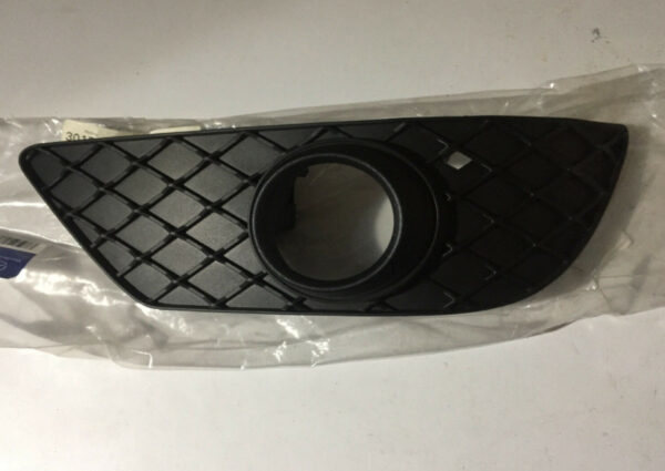 A2048803124 - NEW MERCEDES-BENZ C W204 FRONT BUMPER RIGHT GRILLE COVER A2048803124 ORIGINAL