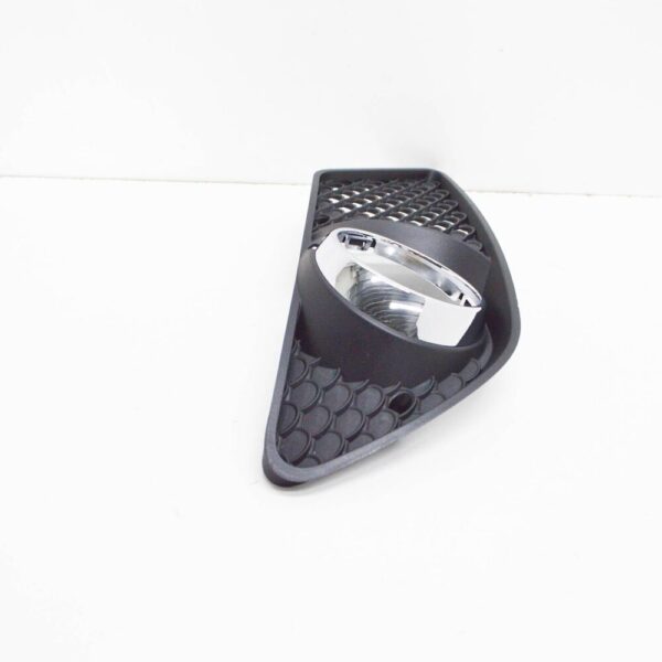 A2048850253 - MB C-CLASS W204 AMG fog light grill front left A2048850253 2010 new