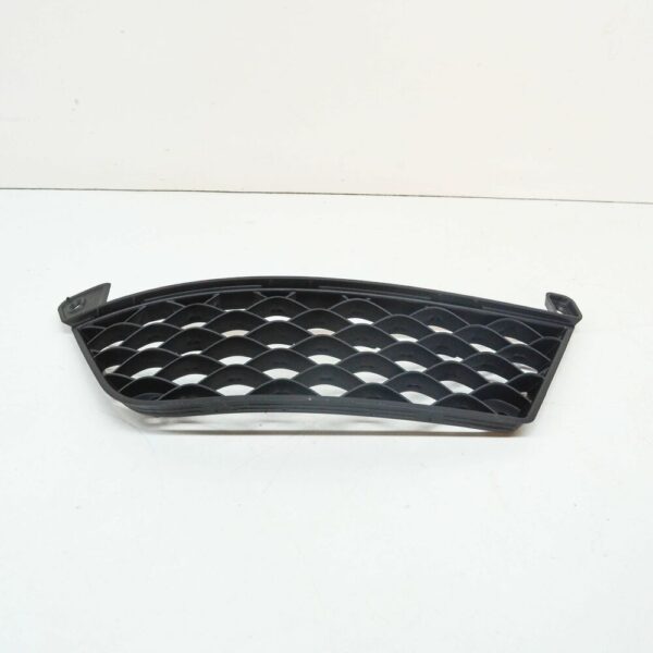 A2048851653 - NEW MERCEDES BENZ C W204 C63 AMG FRONT RIGHT GRILLE A2048851653 ORIGINAL