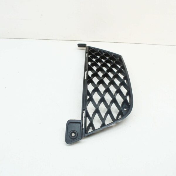 A2048851653 - NEW MERCEDES BENZ C W204 C63 AMG FRONT RIGHT GRILLE A2048851653 ORIGINAL