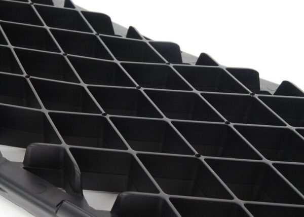 A2048851723 - Mercedes X204 GLK CLASS NON LCI FRONT BUMPER BOTTOM GRILLE BLACK ORIGI