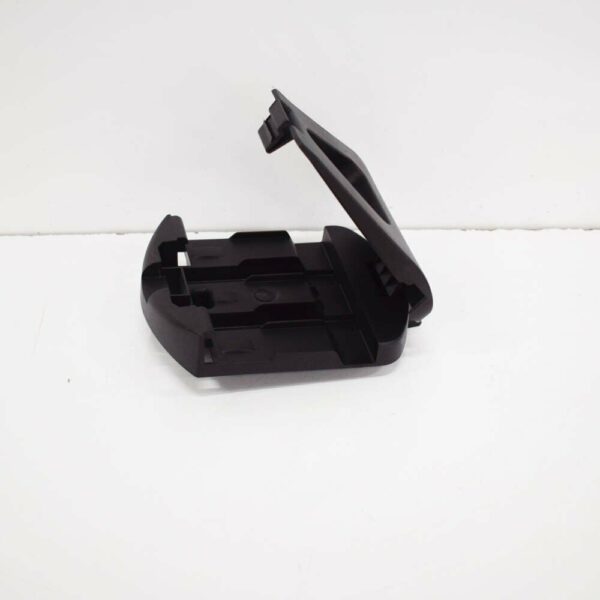 A2048900114 - NEW MERCEDES-BENZ E W212 WARNING TRIANGLE PLASTIC MOUNT A2048900114 OEM