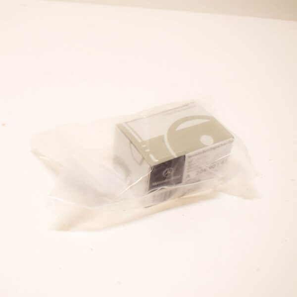 A2049017801 - Mercedes Benz C W204 Rain Sensor A2049014504 NEW GENUINE