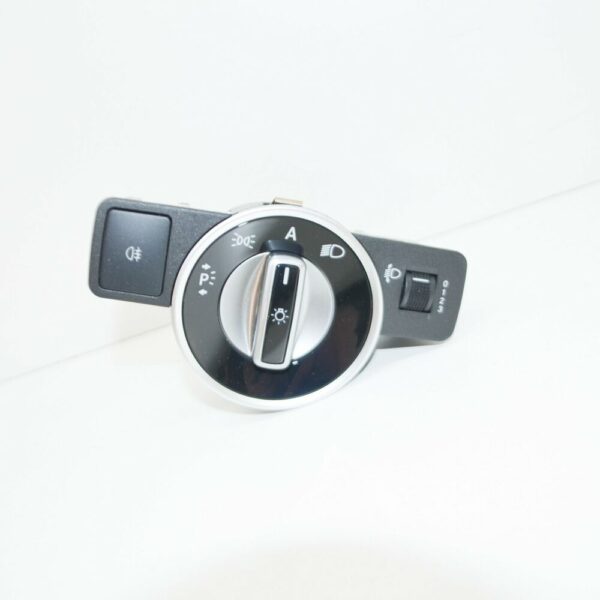 A2049051751 - Mercedes-Benz C-Class W204 HEADLIGHTS OPERATING CONTROL UNIT A2049051751