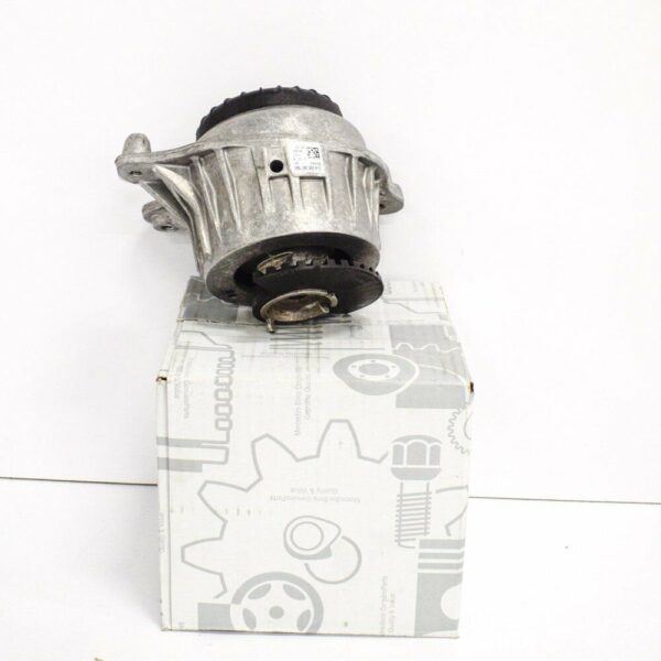 A2052407600 - NEW MERCEDES BENZ C CLASS W205 LEFT SIDE ENGINE MOUNT A2052407600 ORIGINAL