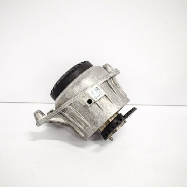 A2052407600 - NEW MERCEDES BENZ C CLASS W205 LEFT SIDE ENGINE MOUNT A2052407600 ORIGINAL