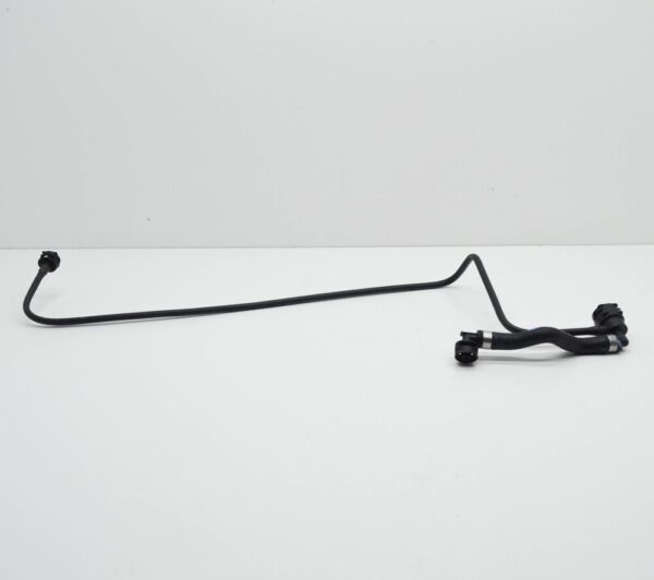 A2055012925 - NEW MERCEDES-BENZ C W205 EXPANSION TANK BREATHER TUBE RIGHT A2055012925