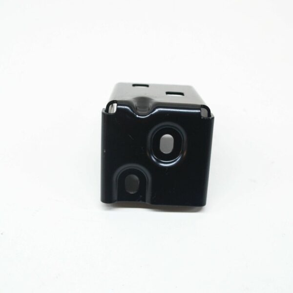 A2056260112 - NEW MERCEDES BENZ C W205 LEFT MOUNTING BRACKET A2056260112 GENUINE
