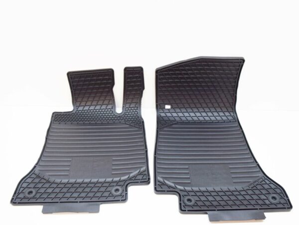 A20568075089G33 - NEW MERCEDES-BENZ C W205 FRONT FLOOR RUBBER MATS SET LHD A20568075089G33