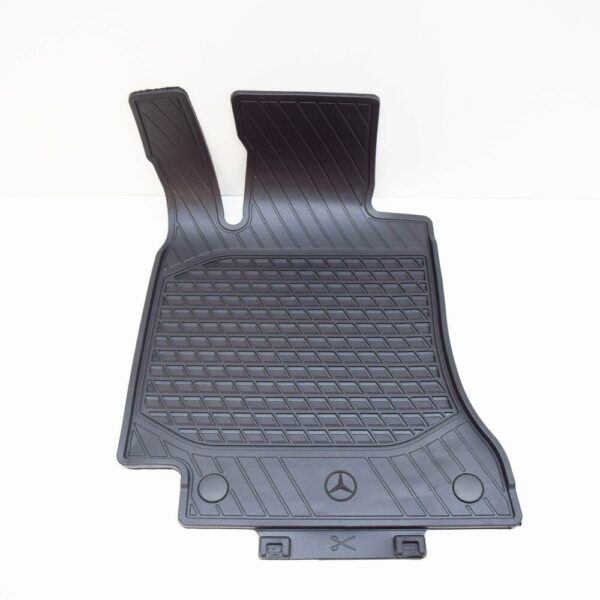 A20568075089G33 - NEW MERCEDES-BENZ C W205 FRONT FLOOR RUBBER MATS SET LHD A20568075089G33