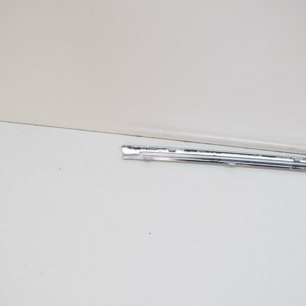 A2056906202 - NEW MERCEDES-BENZ C W205 FRONT RIGHT DOOR MOLDING A2056906202 ORIGINAL