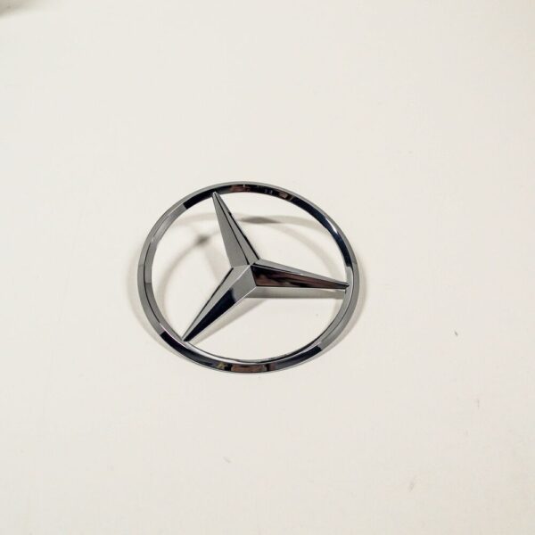 A2058174500 - Mercedes-Benz C W205 Rear Boots Star Badge Emblem A2058174500 New