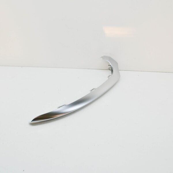 A2058852000 - MB C W205 front bumper bottom right chrome lip A2058852000 new