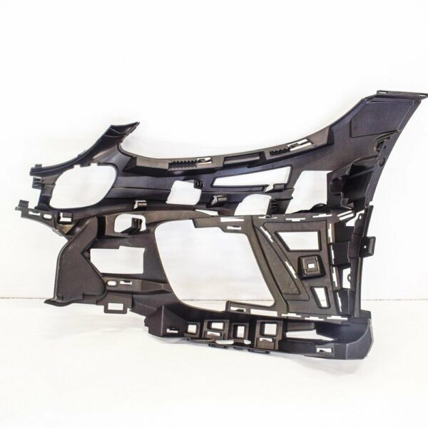 A2058855602 - NEW MERCEDES-BENZ C REAR RIGHT BUMPER HOLDER BRACEKT W205 A2058855602 ORIGINAL