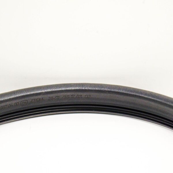 A2058870400 - Mercedes Benz C W205 bonnet cover right A2058870400 NEW GENUINE