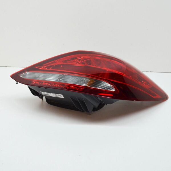 A2059061257 - Mercedes-Benz C W205 taillight rear right A2059061257 new