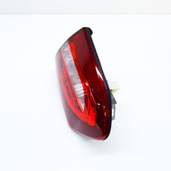 A2059065600 - NEW MERCEDES-BENZ C T-MODEL S205 REAR RIGHT INNER TAIL LAMP A2059065600 ORIGINAL