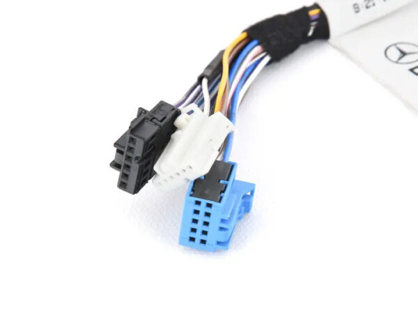 A2075402308 - NEW MB E A207 FRONT CENTER BRACKET SEPARATION POINT WIRING A2075402308 ORIGINAL