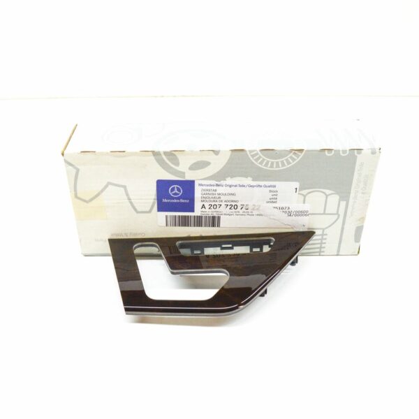 A2077207522 - NEW MERCEDES-BENZ E COUPE C207 FRONT LEFT DOOR MOULDING A2077207522 OEM