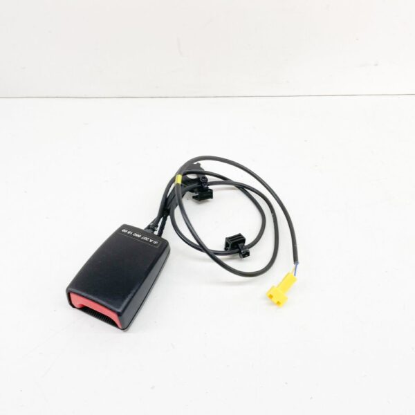A2078601869 - Mercedes-Benz E Coupe C207 Front Right Seat Buckle A2078601869 NEW GENUINE