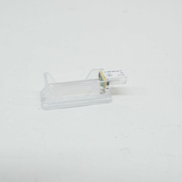 A2088206501 - NEW MERCEDES-BENZ M W164 PIGEONHOLE INTERIOR LIGHT A2088206501 03-11 ORIGINAL