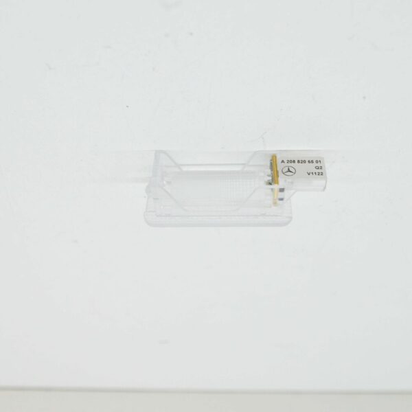 A2088206501 - NEW MERCEDES-BENZ M W164 PIGEONHOLE INTERIOR LIGHT A2088206501 03-11 ORIGINAL