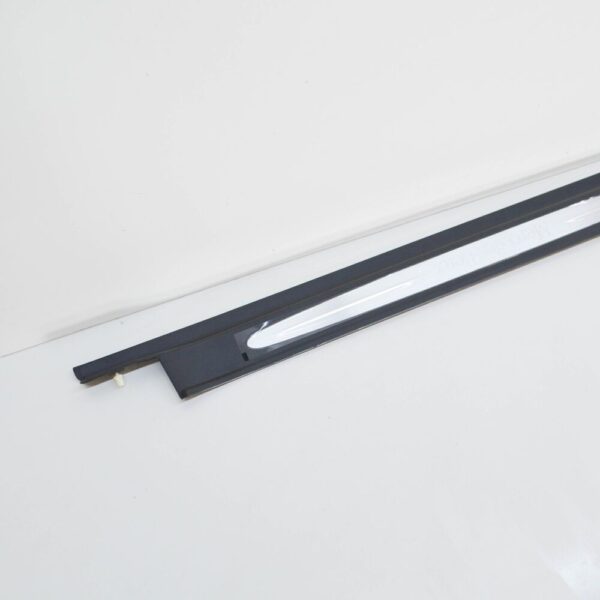A20968001359051 - NEW MB CLK C209 FRONT LEFT OUTER DOOR SILL TRIM A20968001359051 ORIGINAL