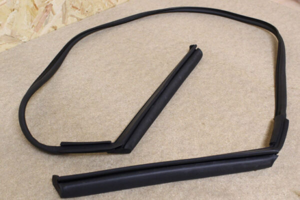 A2097700098 - NEW MERCEDES-BENZ E CABRIO A207 REAR ROOF SEALING A2097700098 ORIGINAL