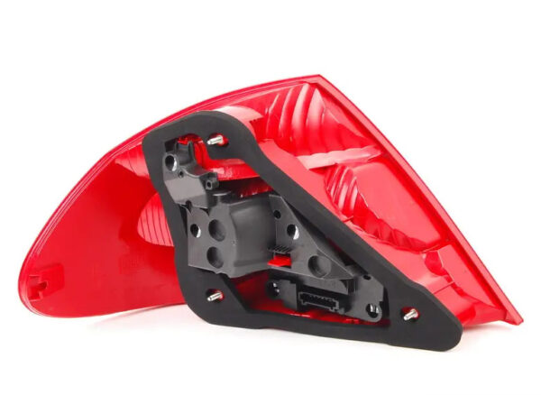 A2098201464 - NEW MERCEDES BENZ CLK C209 REAR RIGHT TAILLIGHT A2098201464 OEM
