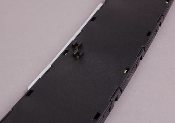 A2098204889 - NEW MERCEDES-BENZ CLK C209 REAR HEADLINER AMPLIFIER A2098204889 ORIGINAL