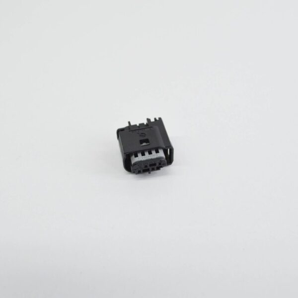 A2105404381 - MB C W203 Refrigerant Pressure Sensor Socket Housing A2105404381