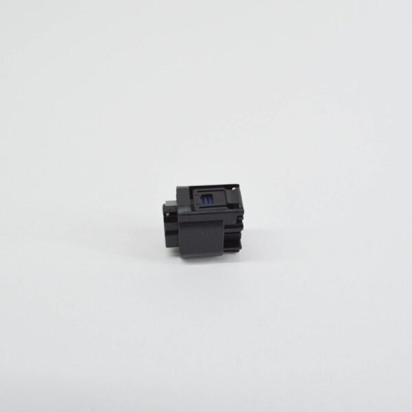 A2105404381 - MB C W203 Refrigerant Pressure Sensor Socket Housing A2105404381