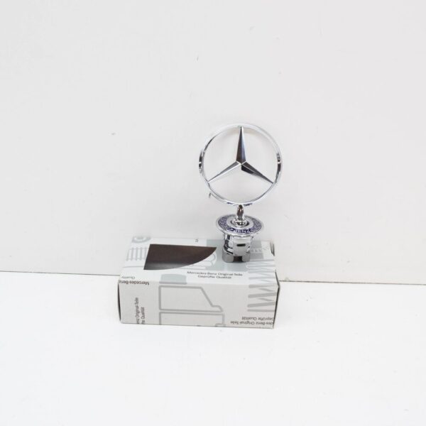 A2108800186 - Mercedes-Benz E W210 bonnet Mercedes Star badge A2108800186 NEW REAL