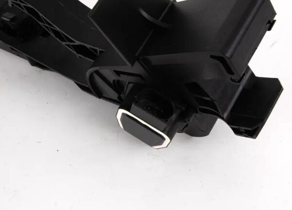 A2113001304 - NEW MERCEDES-BENZ C W203 ACCELERATOR PEDAL LHD A2113001304 ORIGINAL