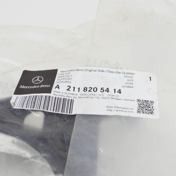 A2118205414 - Mercedes-Benz E W211 Right Headlight Mount A2118205414 NEW