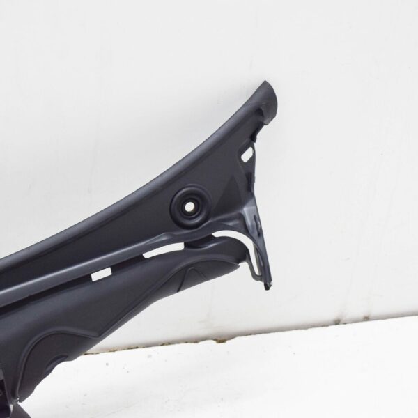 A2118301213 - MB E-CLASS W211 windshield wiper cover LHD A2118301213 new