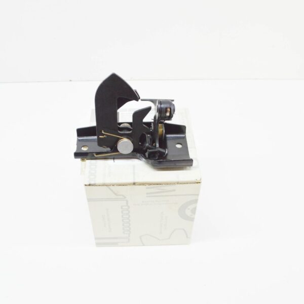 A2118800664 - NEW MERCEDES-BENZ E W211 ENGINE HOOD RETAINING HOOK A2118800664 ORIGINAL