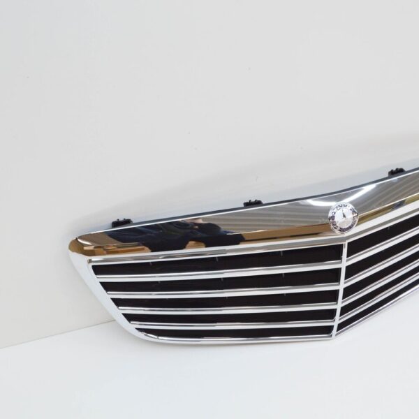 A21188017839040 - MERCEDES-BENZ E W211 Radiator Grille A21188017839040 NEW GENUINE
