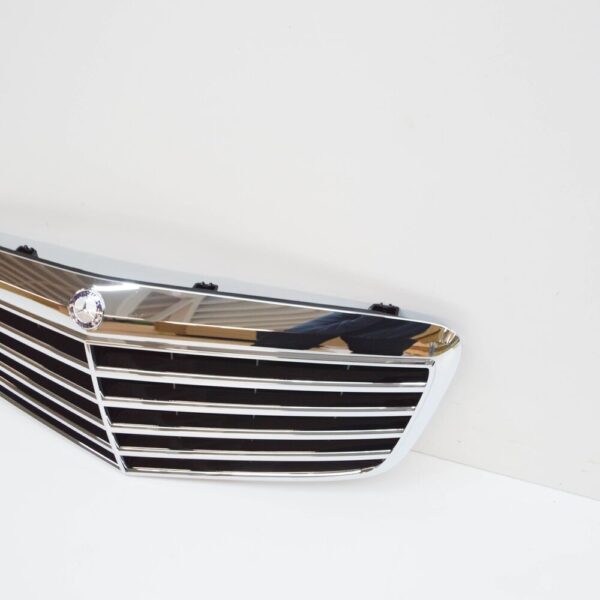 A21188017839040 - MERCEDES-BENZ E W211 Radiator Grille A21188017839040 NEW GENUINE