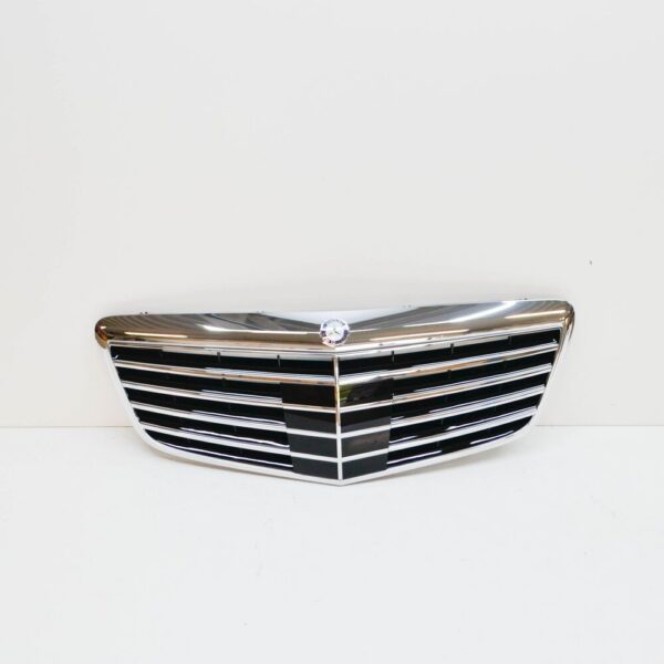 A21188018839040 - NEW MB E W211 FRONT BUMPER RADIATOR GRILLE A21188018839040